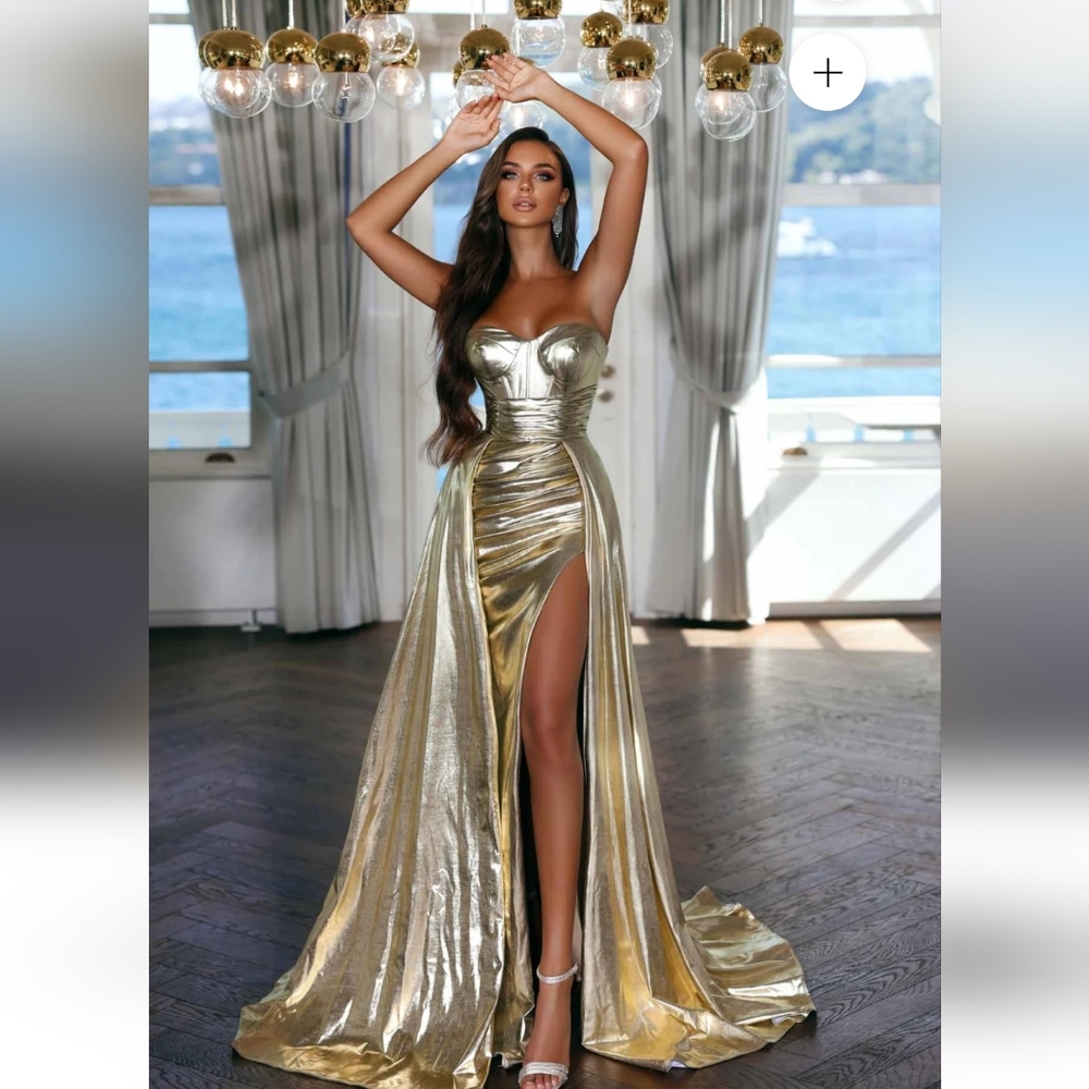 Metallic Off-shoulder Sweetheart Neckline High Slit Dress